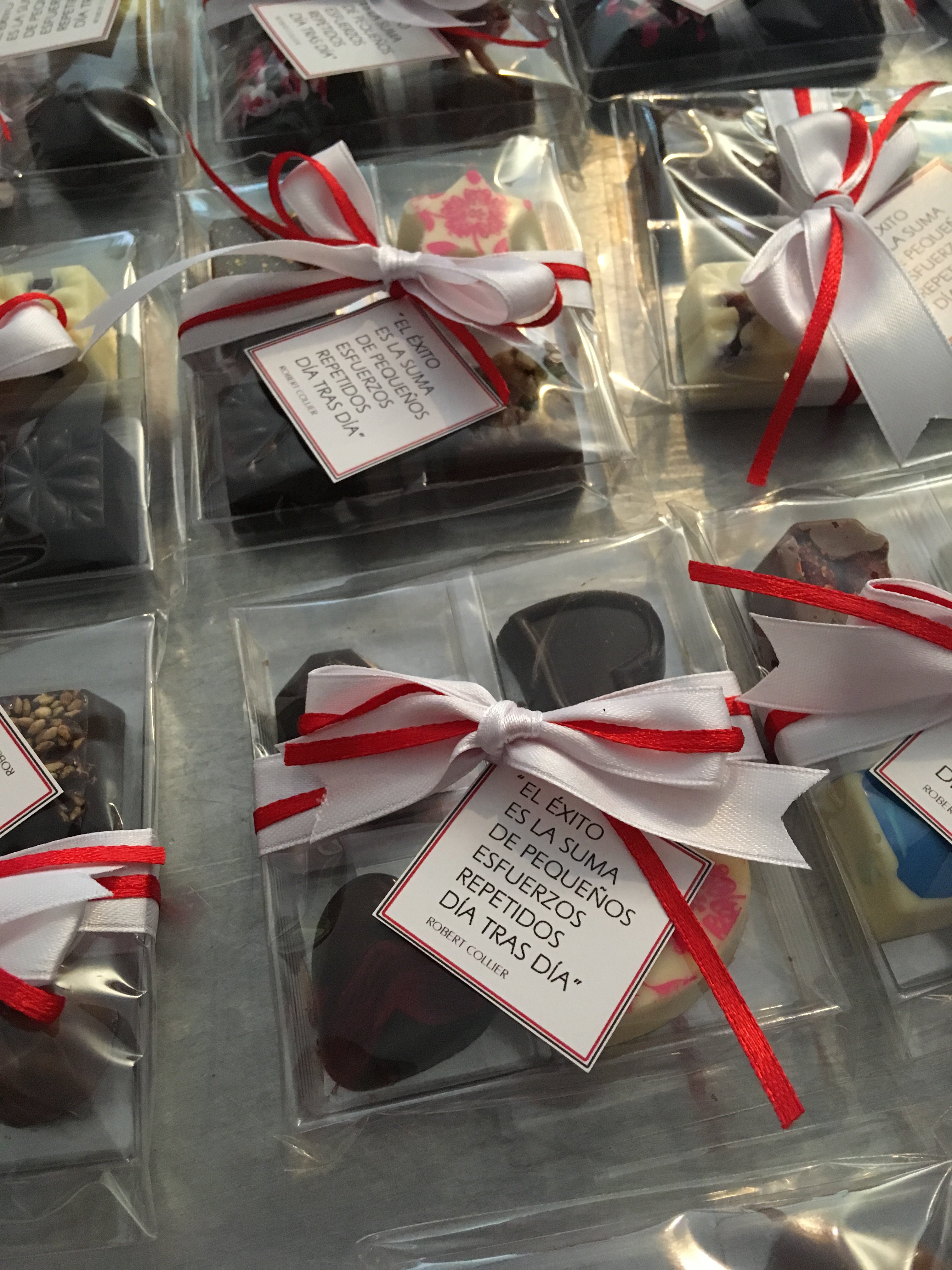Paquete de 30, 50 ó 70 Blisters de 4 chocolates