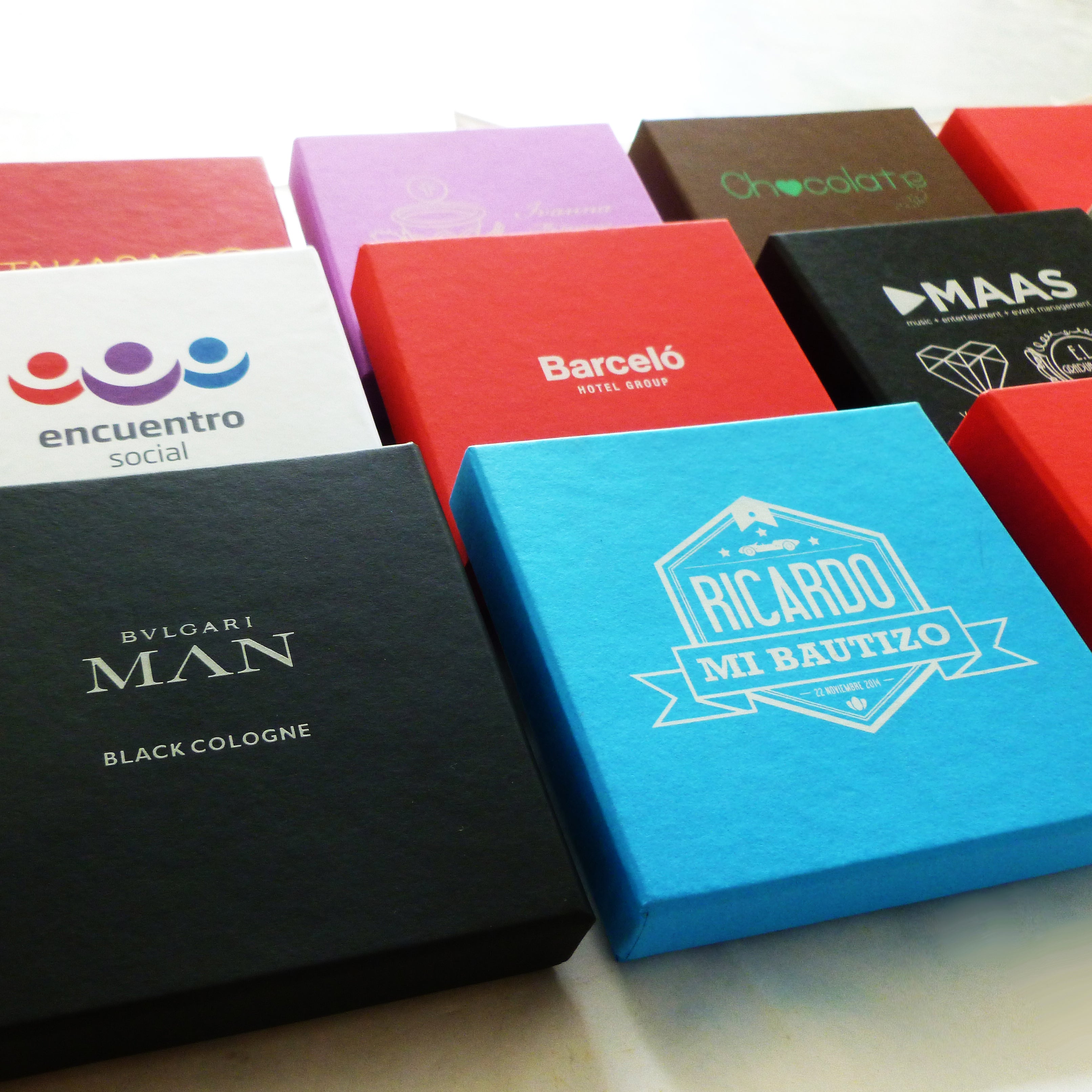 50 Estuches 9 pz Personalizados
