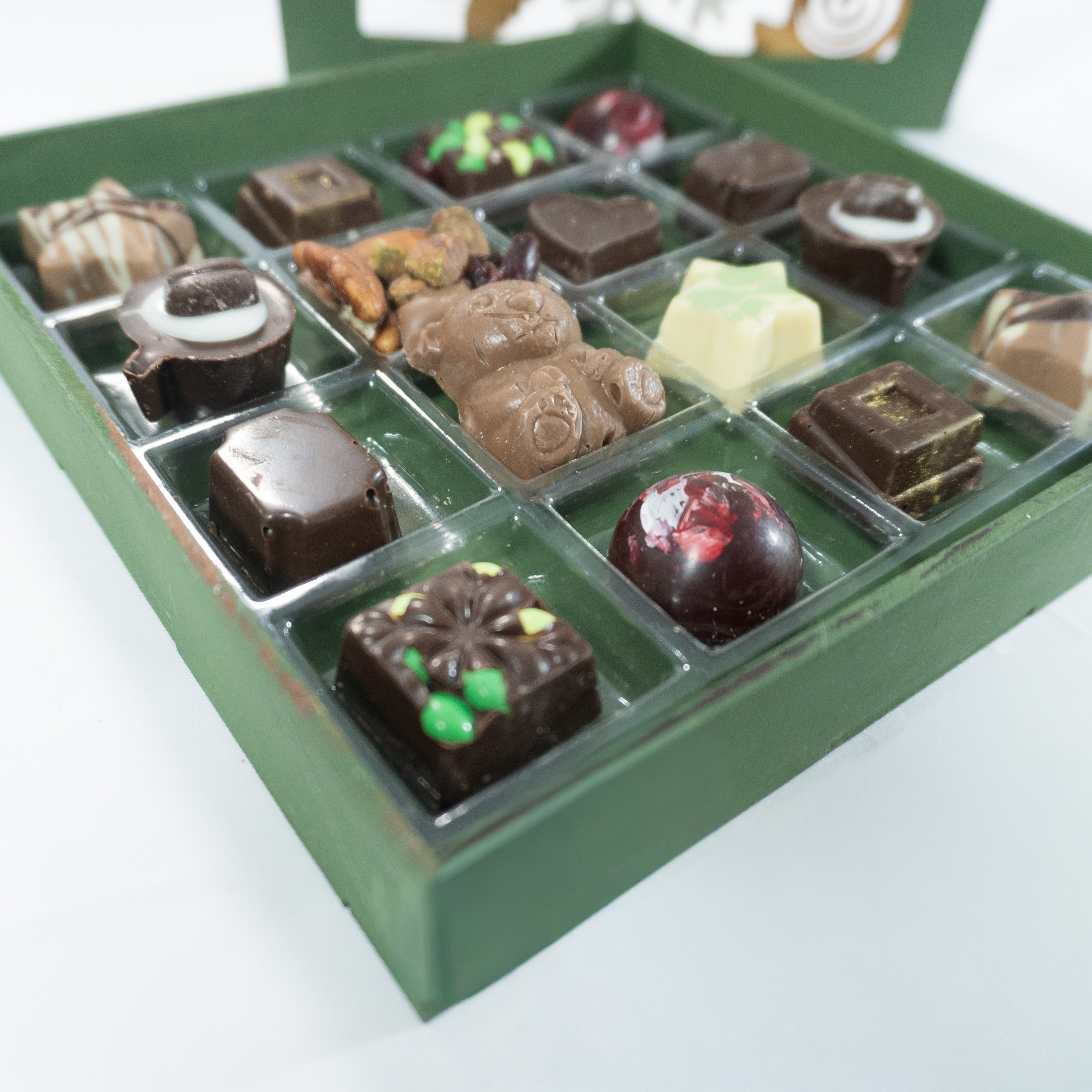 Estuche de Madera Navidad con 16 Chocolates