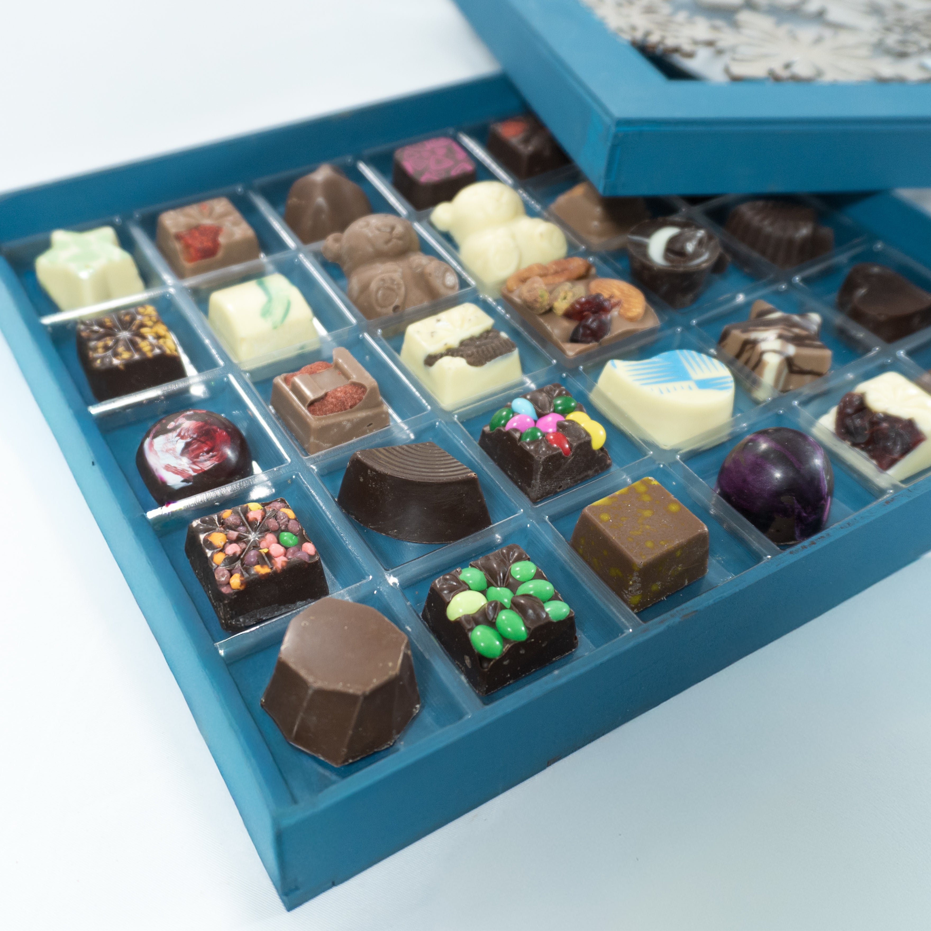 Estuche de Madera Navidad con 30 Chocolates