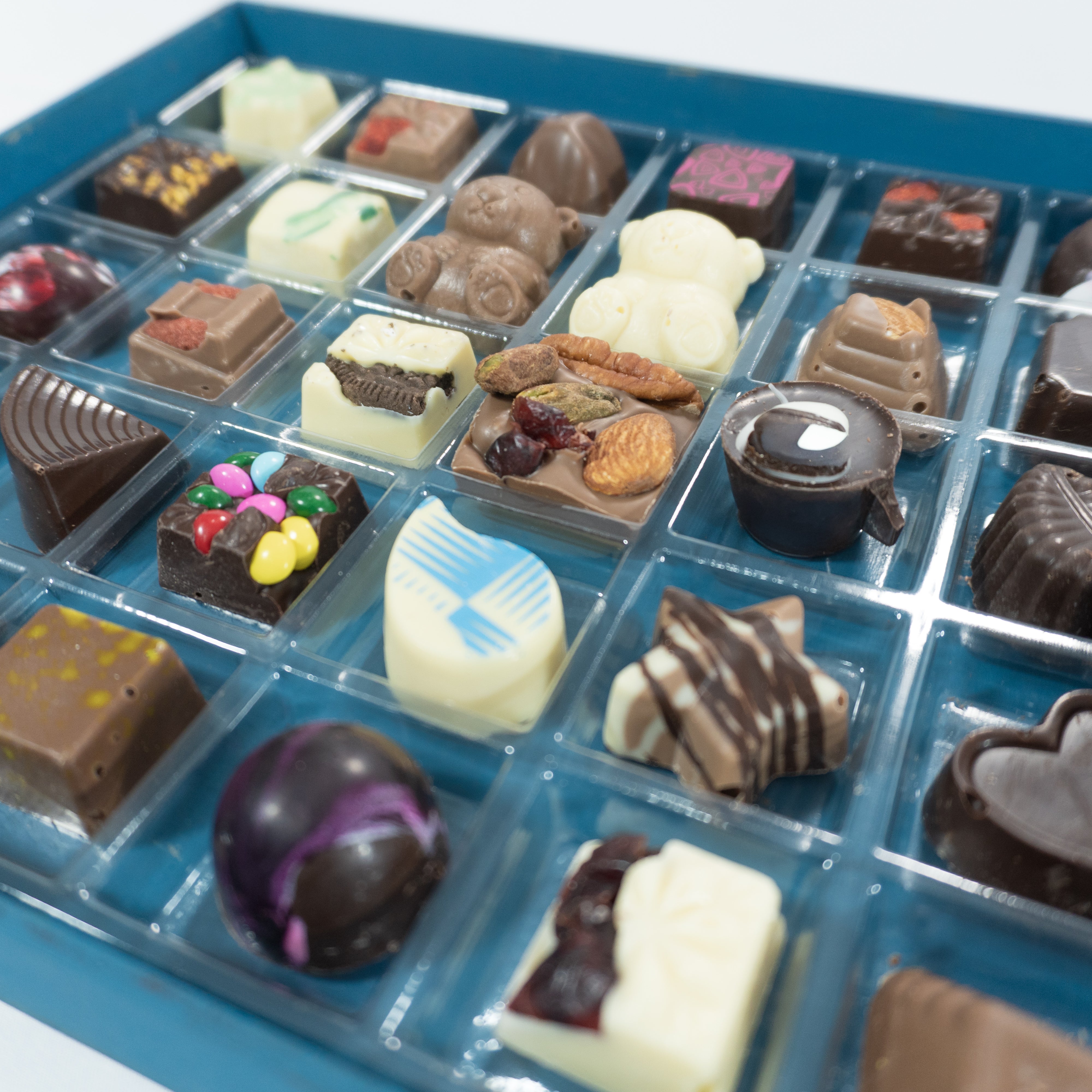 Estuche de Madera Navidad con 30 Chocolates