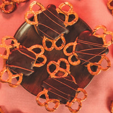 Cargar imagen en el visor de la galería, Tortugas de Pretzel, Caramelo y Chocolate
